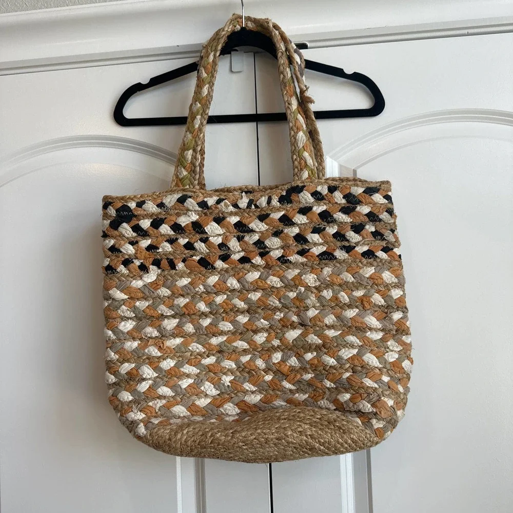 Magid Multi-color Natural Jute boho Shoulder Tote